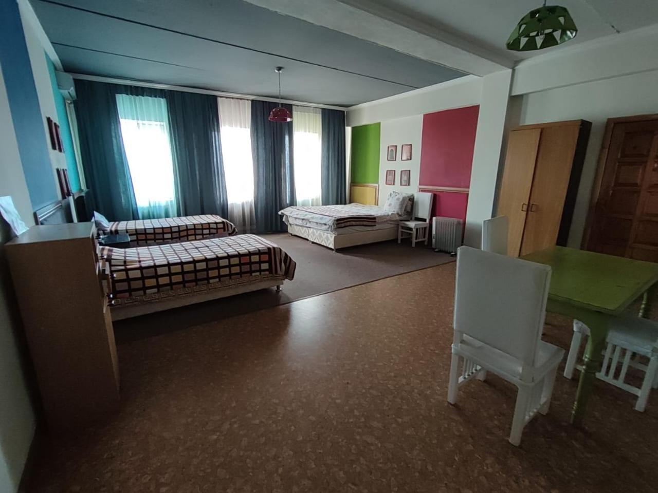 Strelets Hotell Bishkek Exteriör bild
